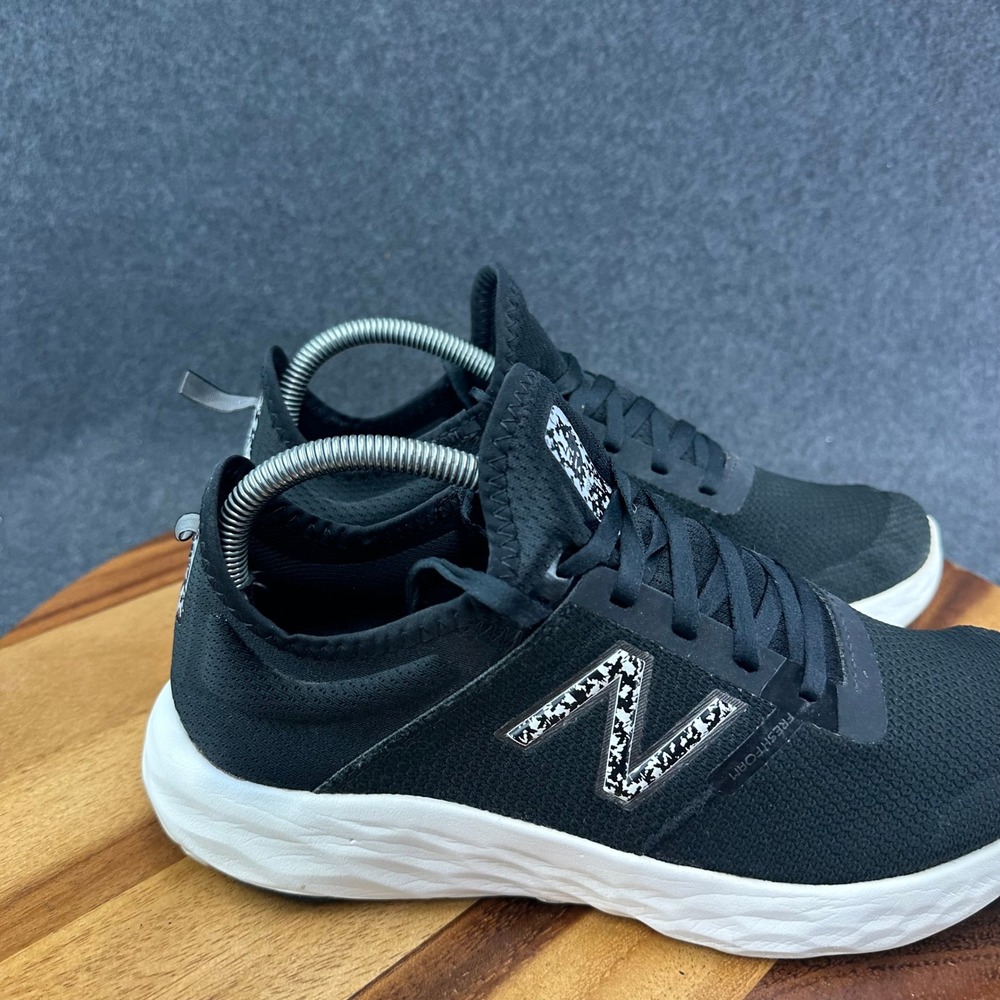 Women's New Balance Fresh Foam Sport V2 Running Shoes WSPTRR2 Black/White Sz 10B - Picture 2 of 11
